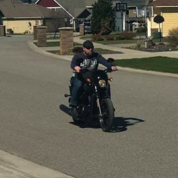 Meet your Posher, Robert - Picture 1 of 1